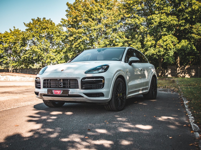 Porsche Cayenne EHybrid Coupe / SUV&VAN / Projekty / Moto